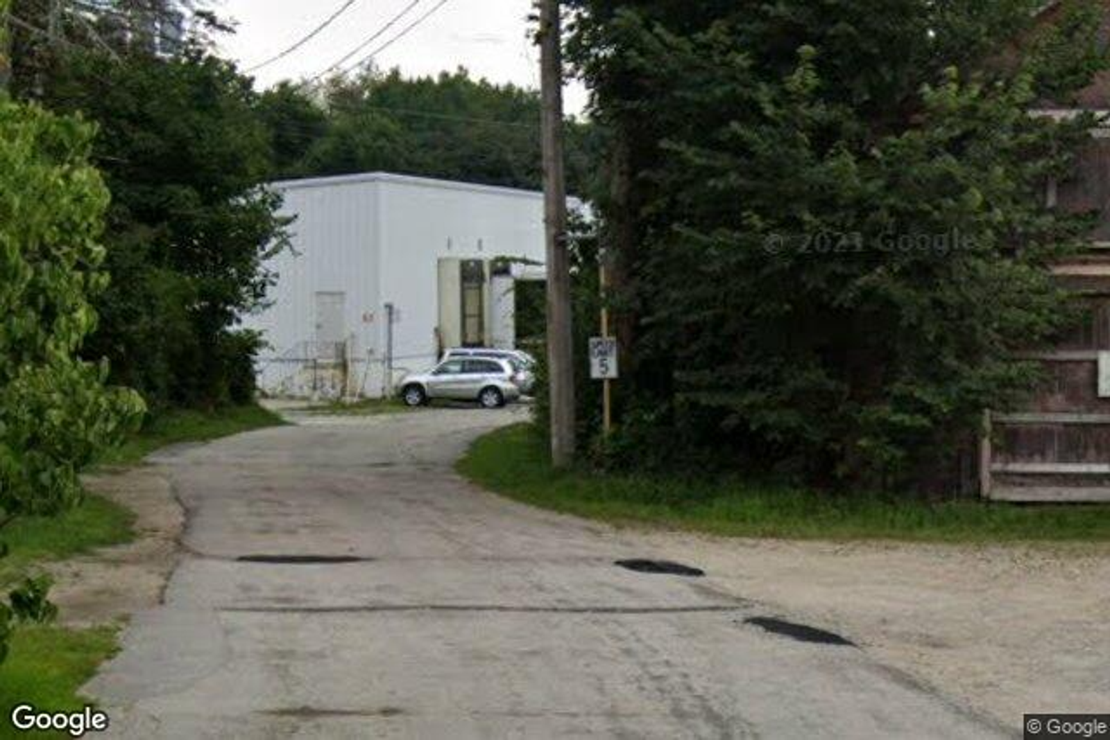 Photo 10 of 1 Hampshire Dr