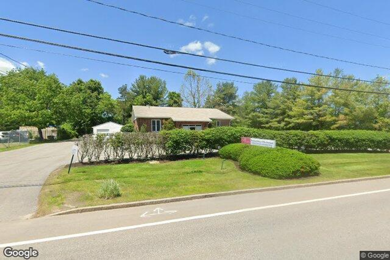 Photo 2 of 966 Riverside Street