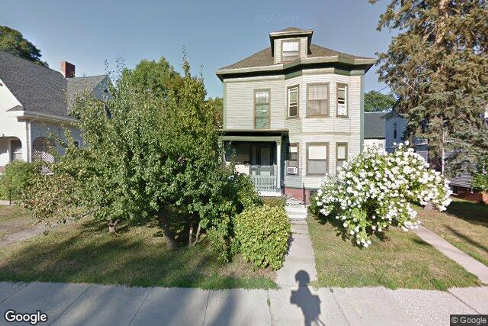 Photo 5 of 429 Deering Ave