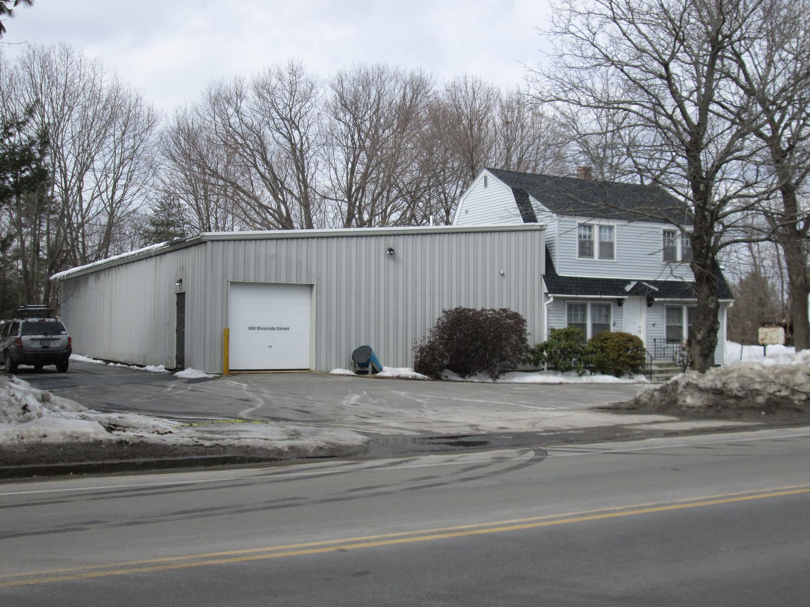 Photo 13 of 892 Riverside St