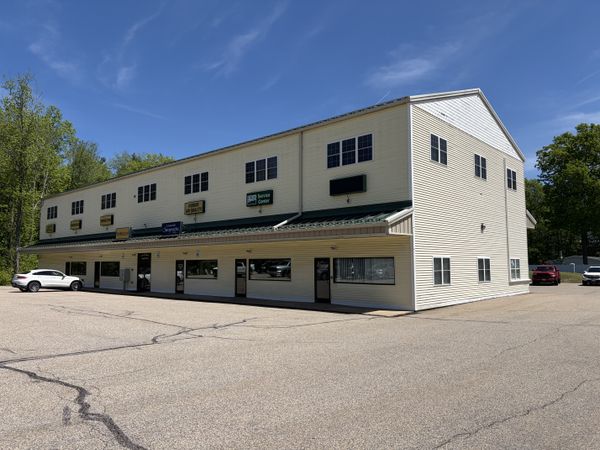 629 Calef Hwy