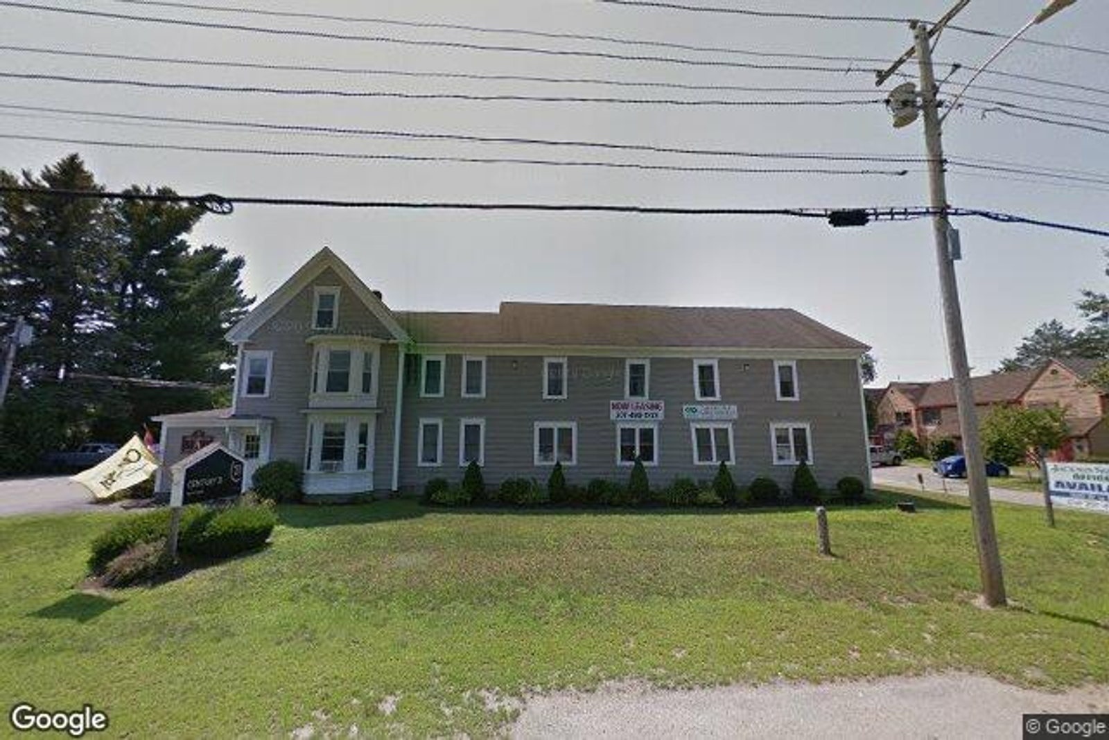 Photo 3 of 1137 Main St