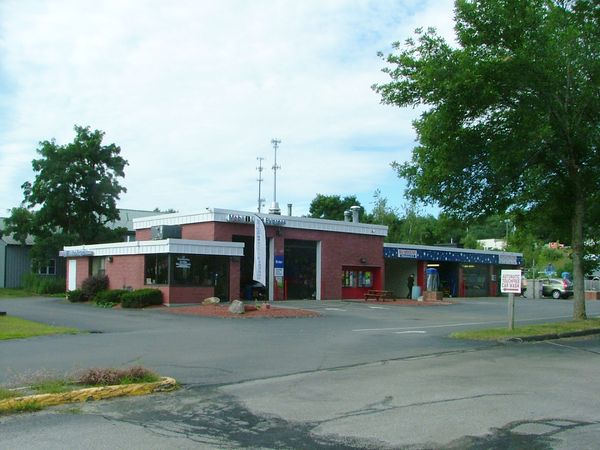 386 Daniel Webster Hwy.