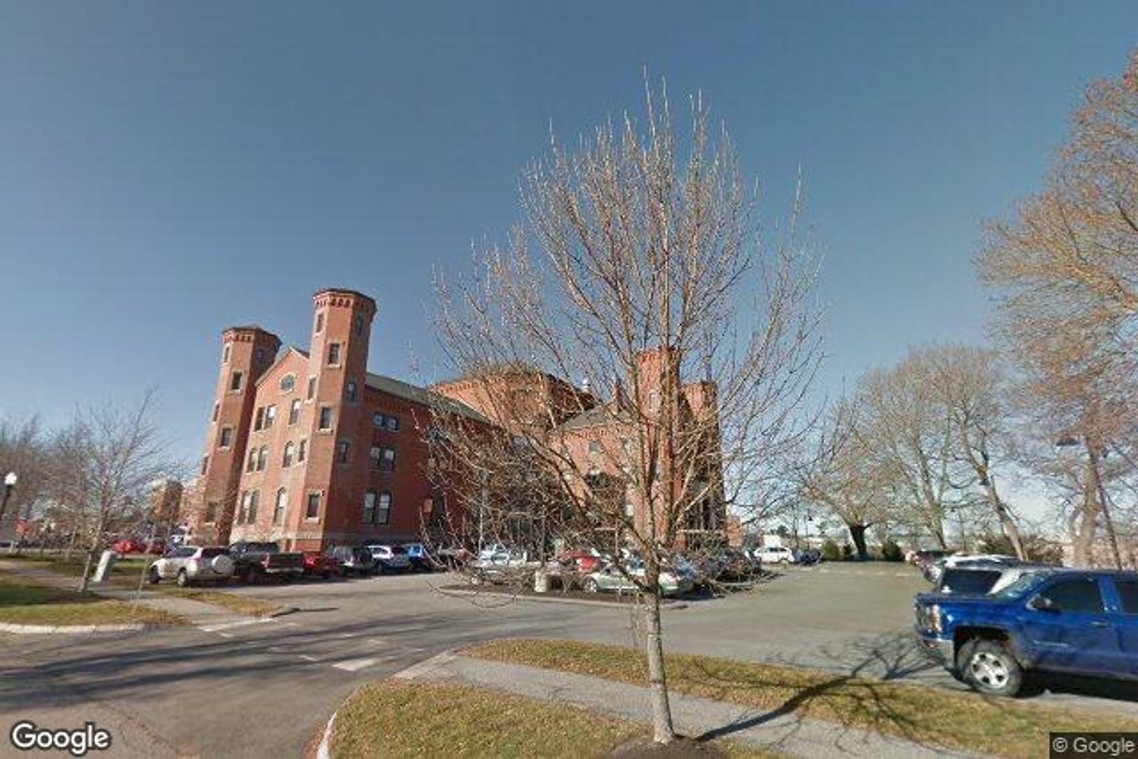 Photo 15 of 100 Brickhill Avenue