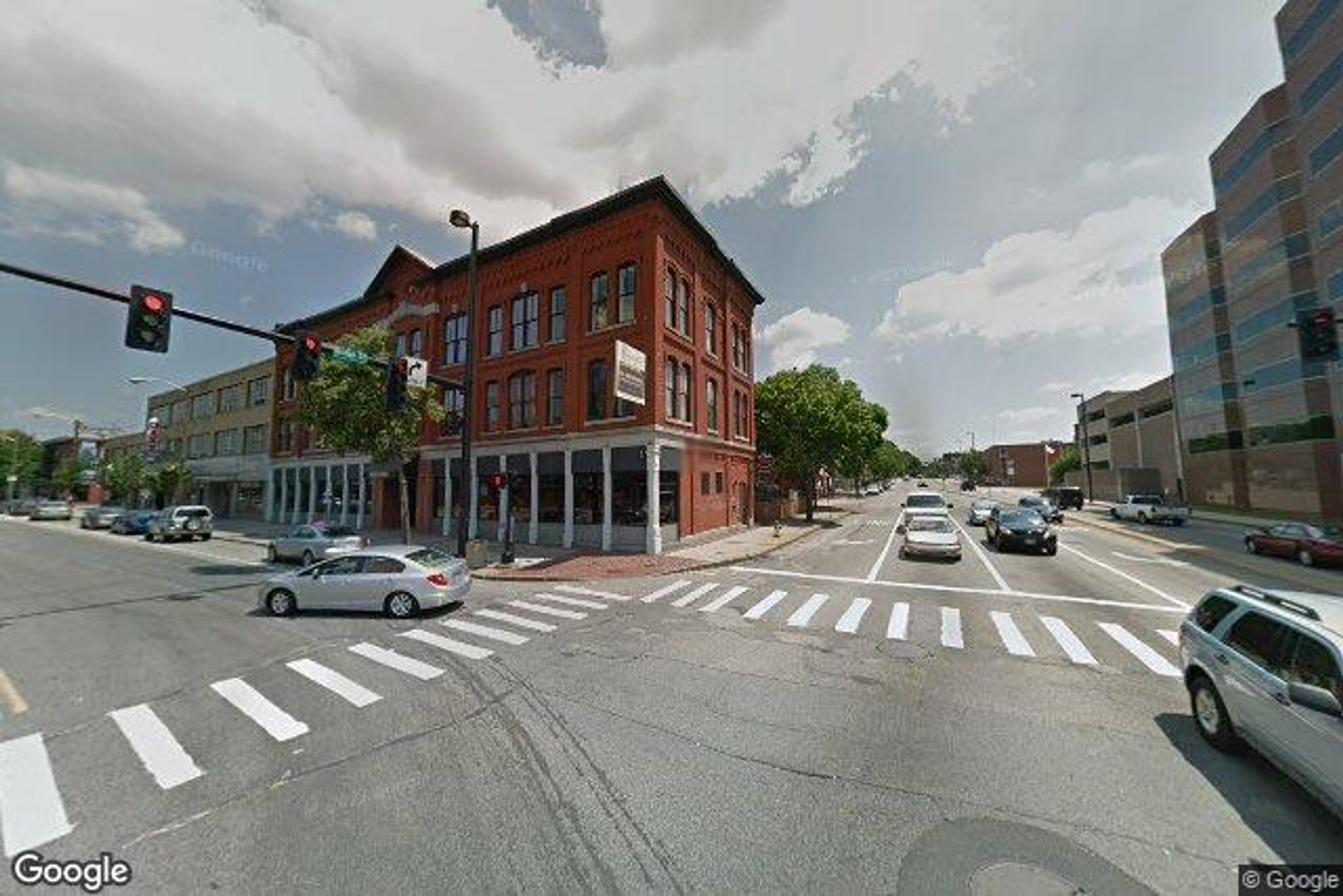 Photo 11 of 1181 Elm St.