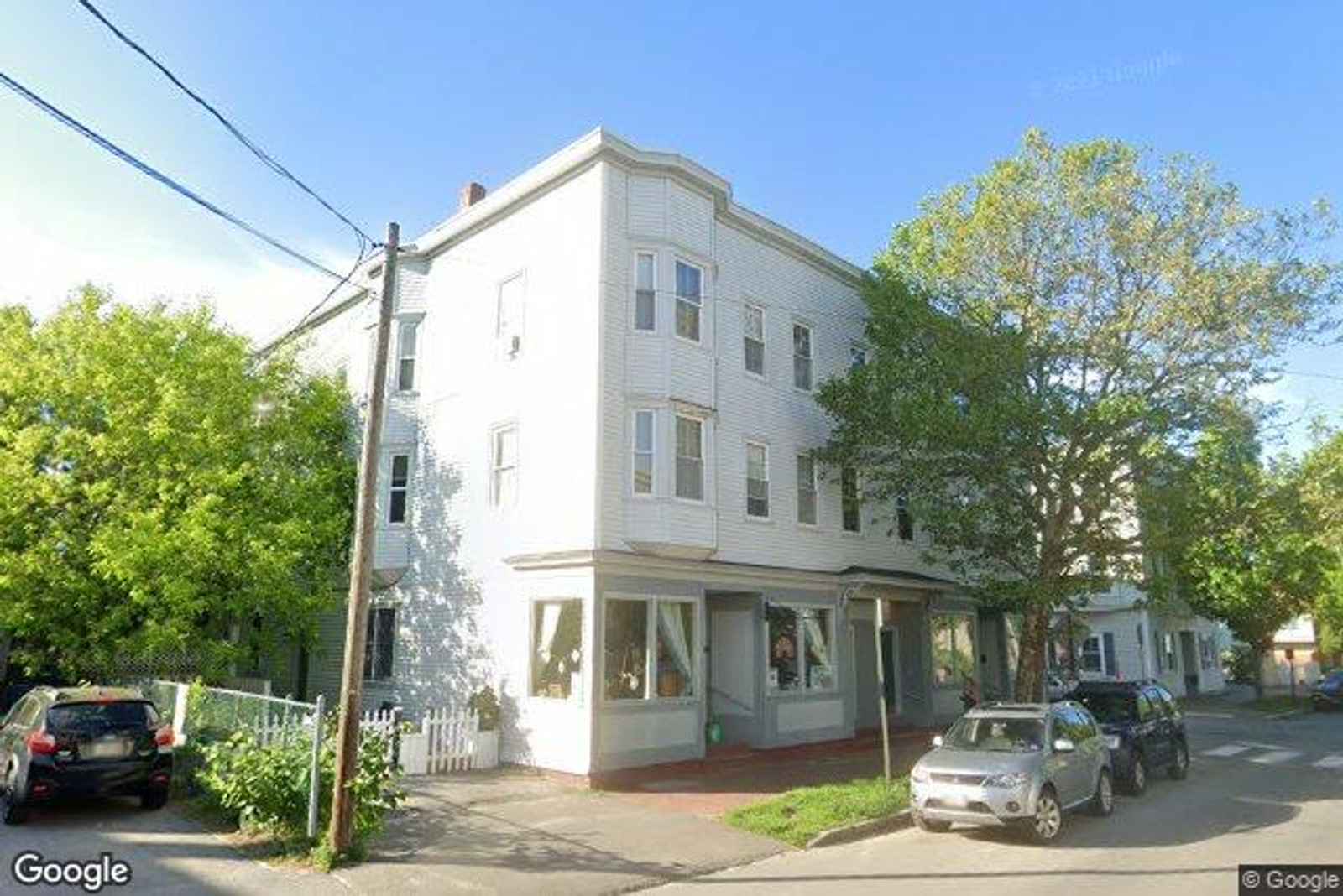 Photo 5 of 251-255 Danforth St