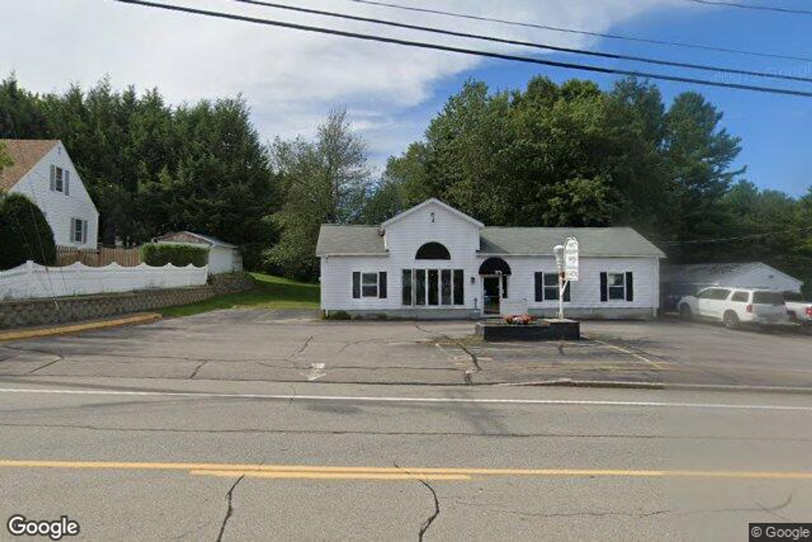 Photo 2 of 379 High St