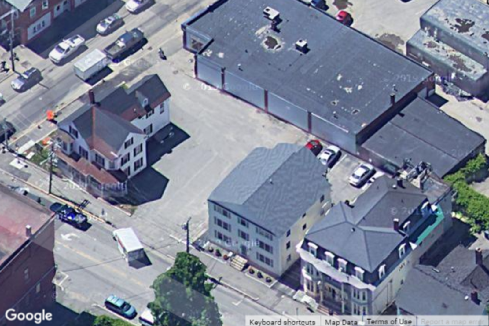 Photo 11 of 329 Main St