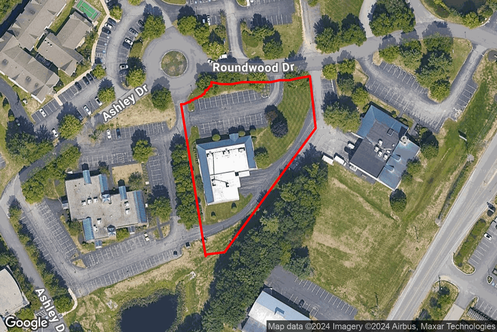 Photo 13 of 400 Roundwood Dr