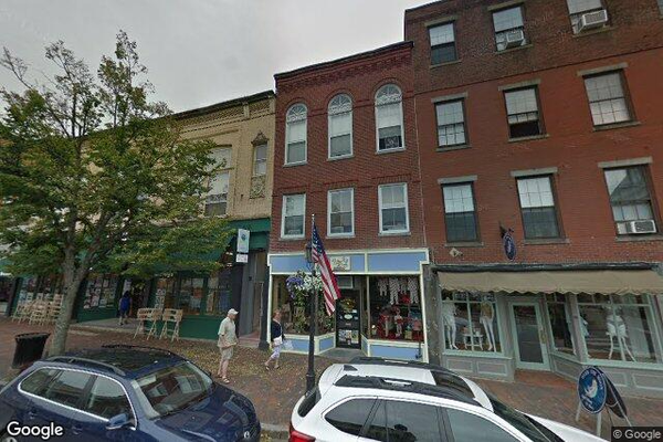 92 Front Street